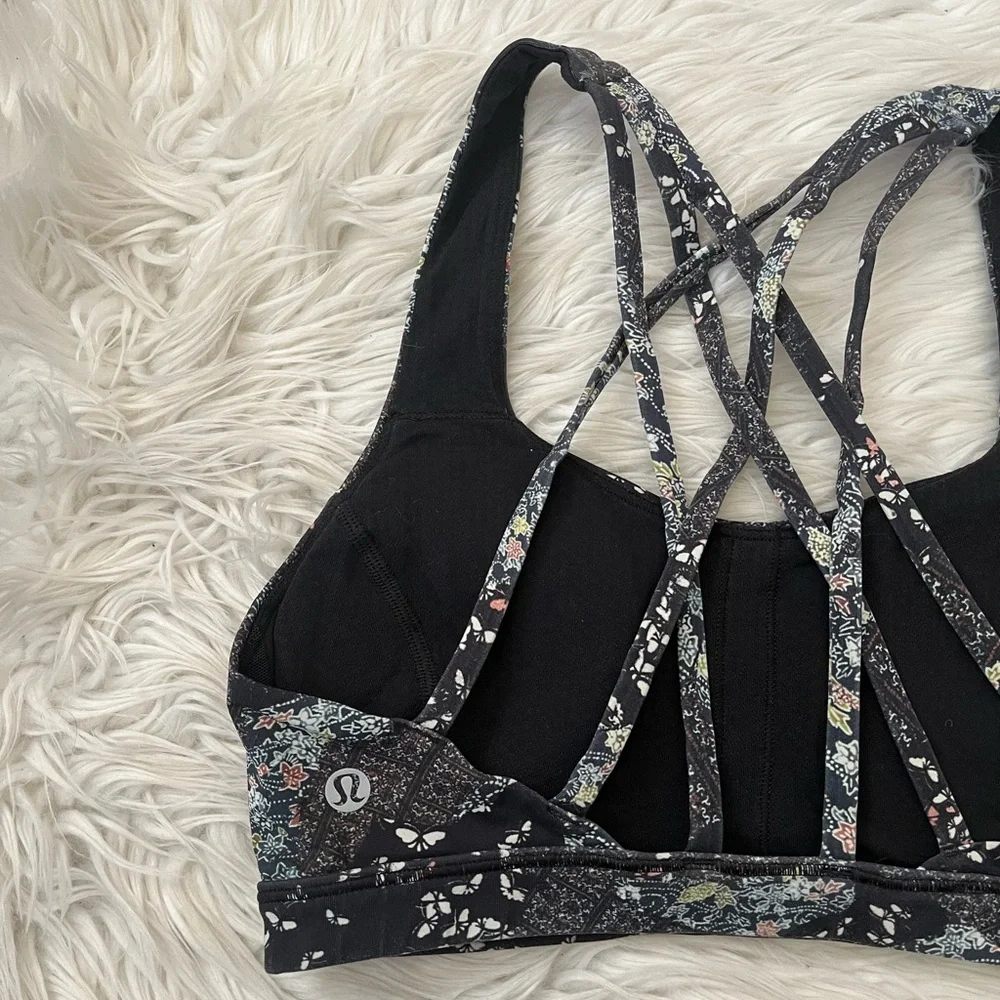 {Lululemon} Free To Be Serene Bra in Assemblage Alpine White Multi - Women’s 4